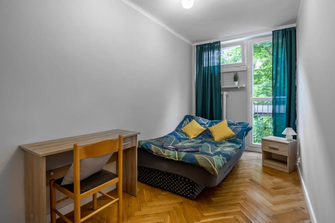 Warsaw Center Classicrooms Apartment